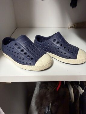 Native Unisex Slip-On Sneakers in Navy with White Toe Size 8